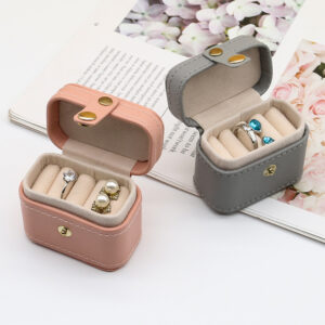 VC Ring Organizer
